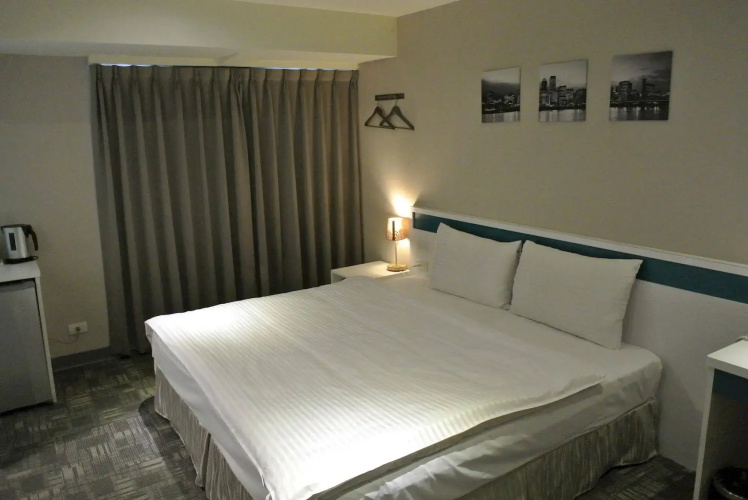 Lumos Inn