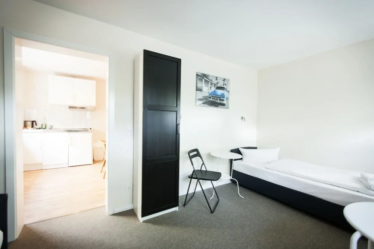 2 Bedrooms Apartment