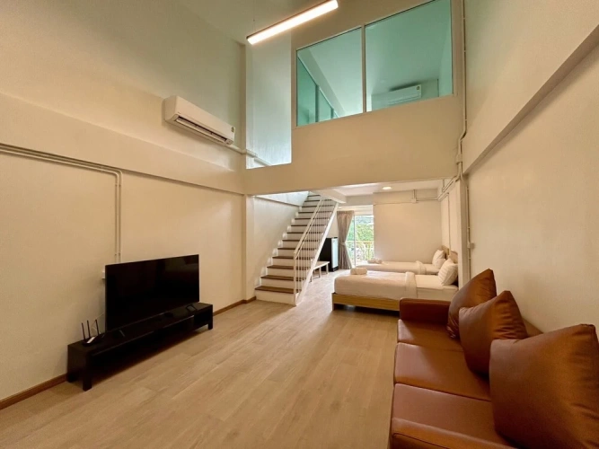 Standard Quadruple Duplex room with balcony