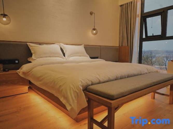 Comfort Double room with lake view
