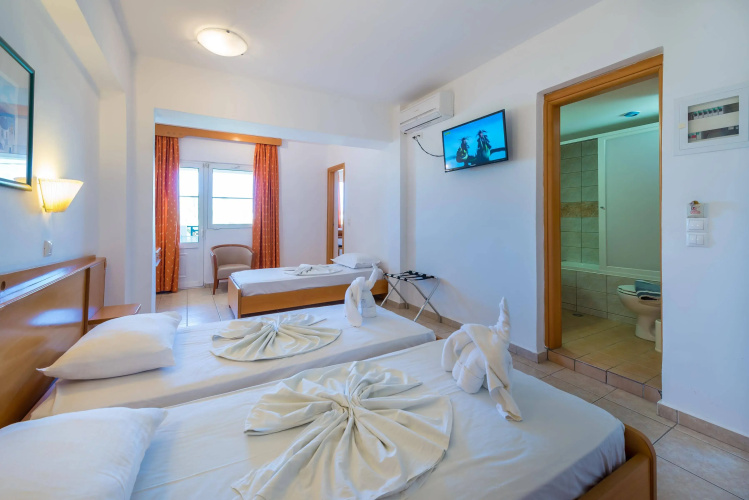 ILIOS APARTHOTEL(Tigaki)