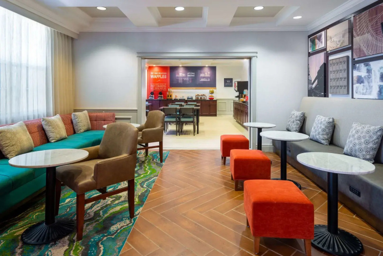 Hampton Inn Buffalo-Williamsville