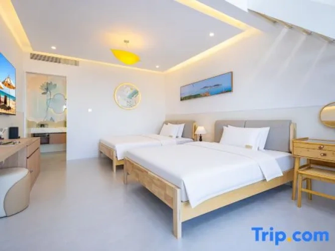 Deluxe Twin Attic room