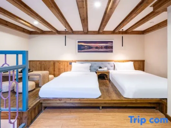 Deluxe Family Suite