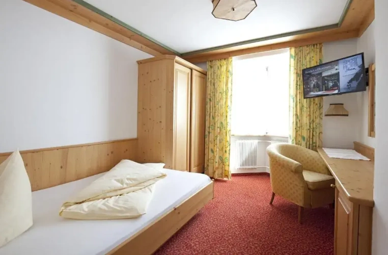 Classic Single room with view