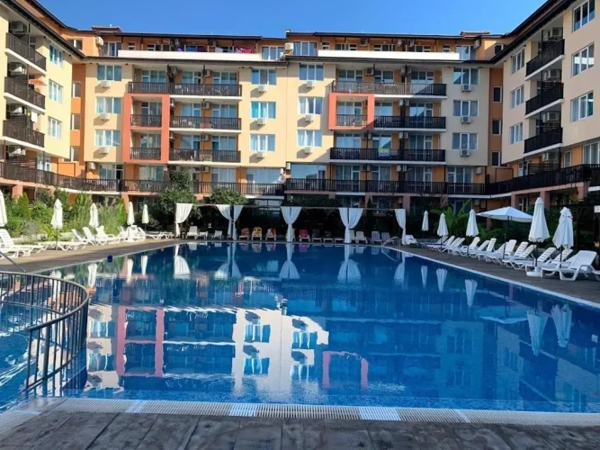 2 Bedrooms Apartment