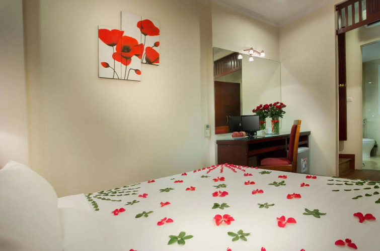 Luminous Viet Hotel