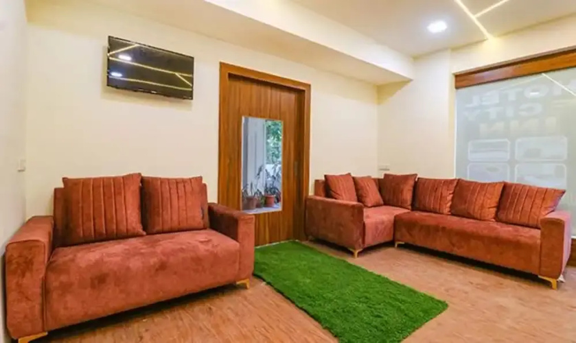 Fabhotel Elite Inn