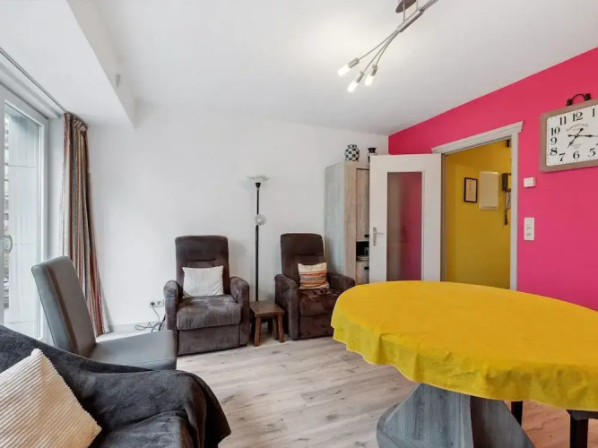 Bright 2-bedroom Apartment