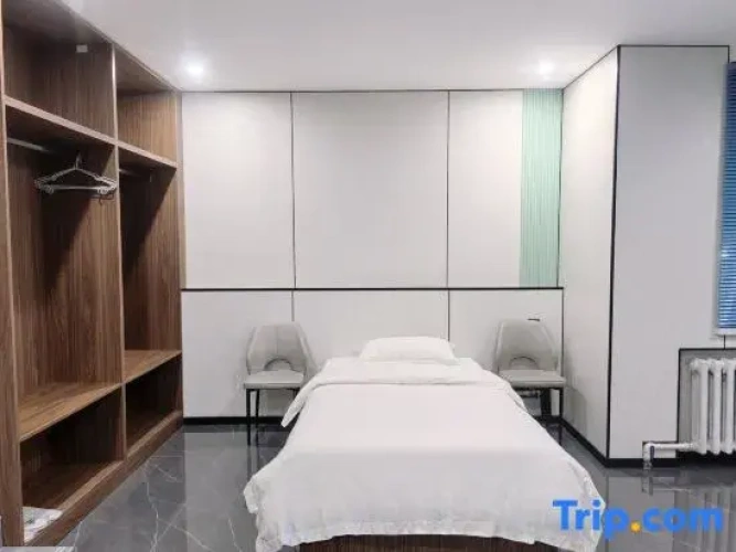 Business Triple room