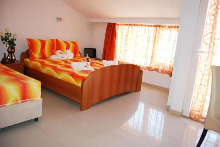 Deluxe Triple room