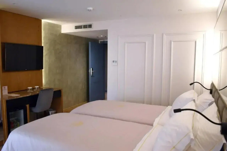 Moenia Boutique Hotel
