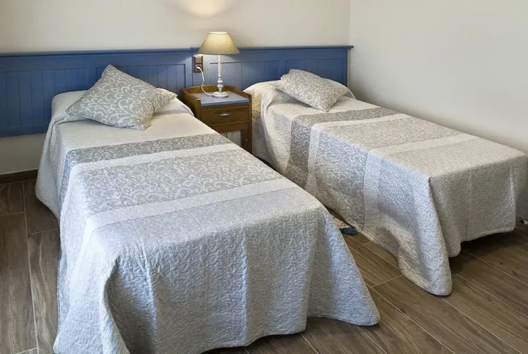 2 Bedrooms Apartment with mountain view