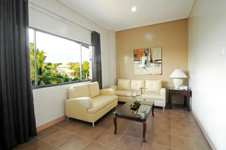 Deluxe Family room