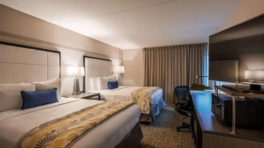 M Hotel & Conference Center