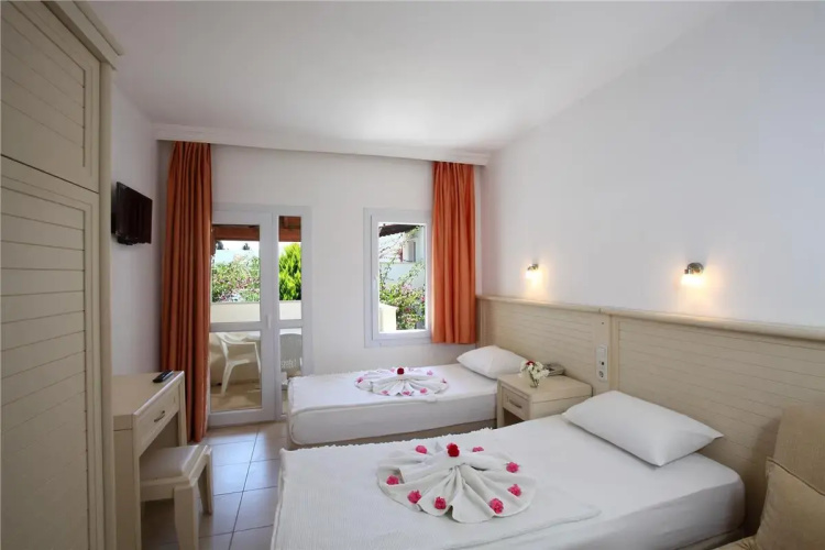 Summer in Garden Suites & Beach Hotel
