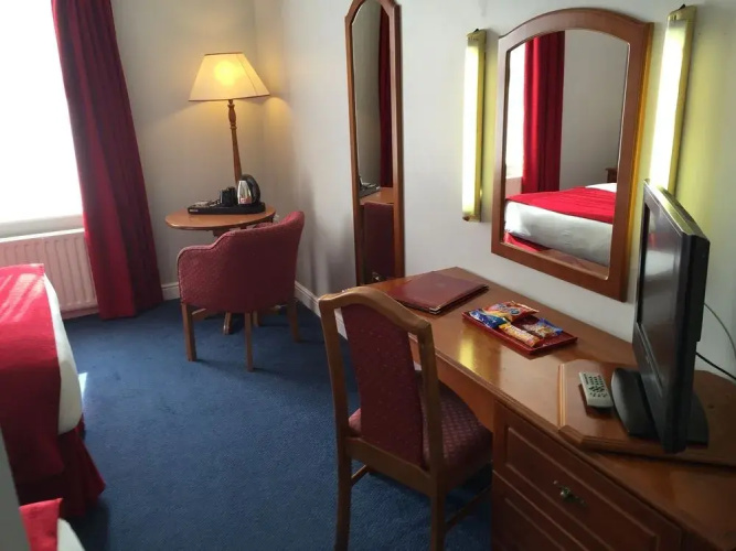 Charleville Lodge Hotel