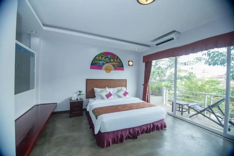 Deluxe Double room with balcony