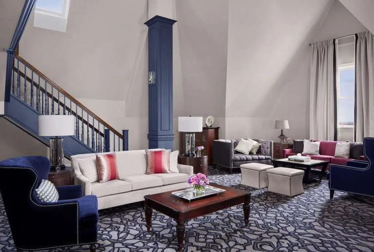 Fairmont Hotel Macdonald photo 16
