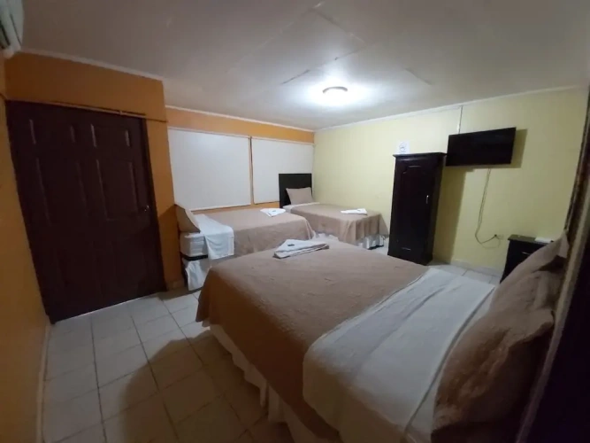 Standard Triple room