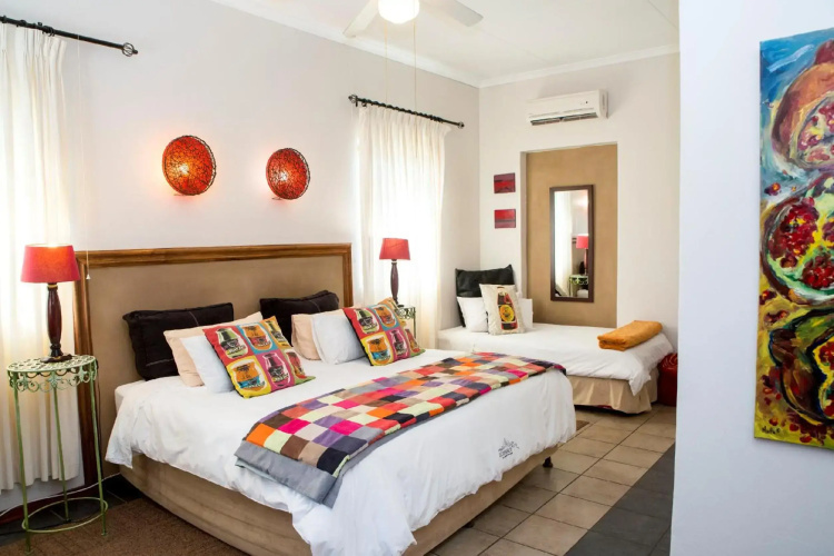 Ons Dorpshuis Guest House