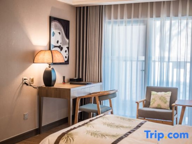 Standard Twin room with lake view