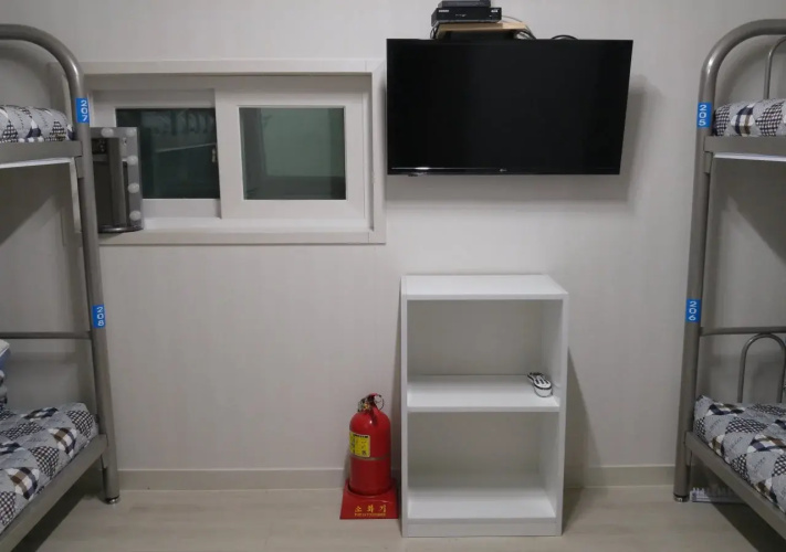 Guesthouse Embassy - Hostel