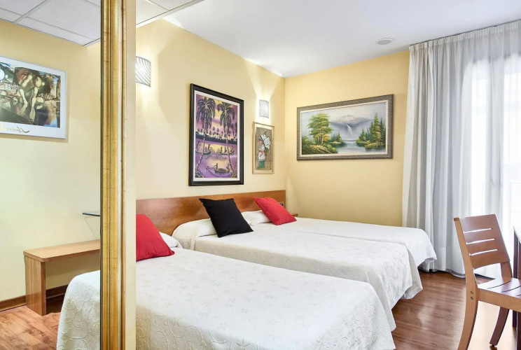 Hotel Plaza Inn
