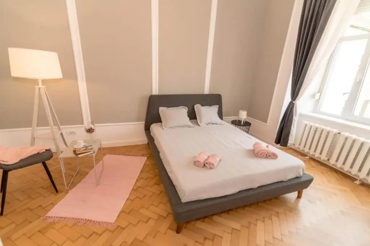 Central Premium Suites - Liberty Square