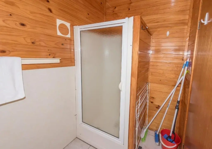 3 Bedrooms Cottage