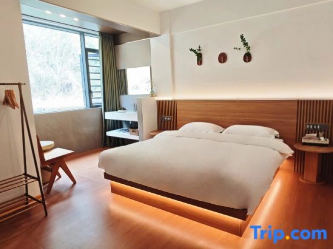 4 Bedrooms Villa