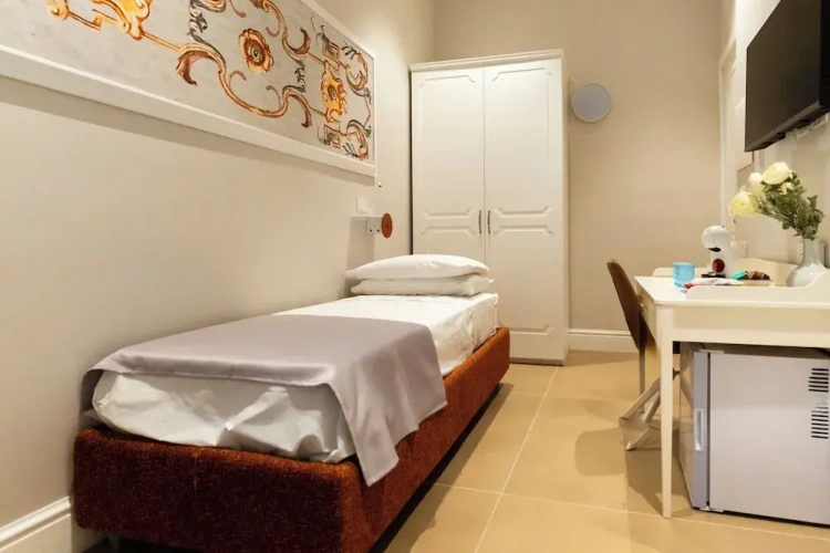 Superior Single room with balcony