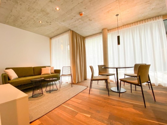 Deluxe Apartment