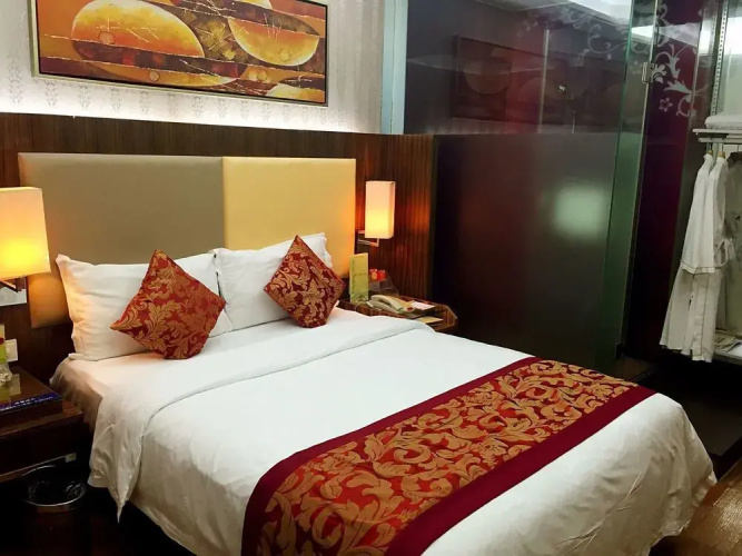Berlin Holiday Hotel
