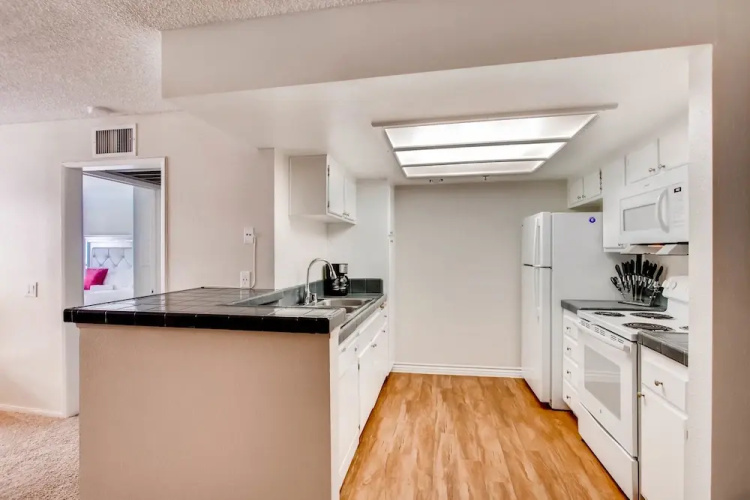 2 Bedroom 1 Bathroom Hideaway
