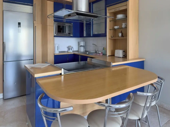 1 Bedroom Apartment with sea view