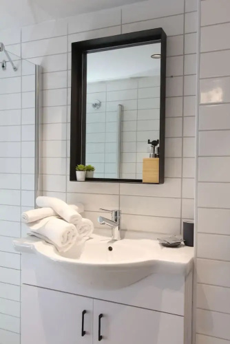 1 BR Apt TLV TAU by Sea N' Rent