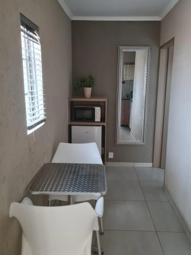 Salas Stay, Midrand