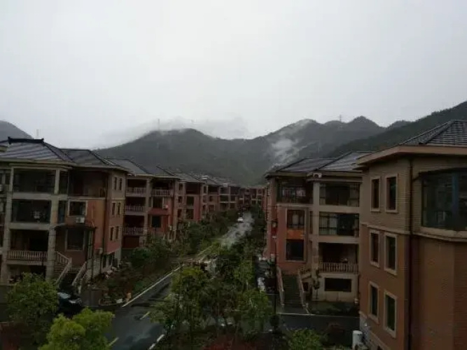 Yingjvqishe Hotel