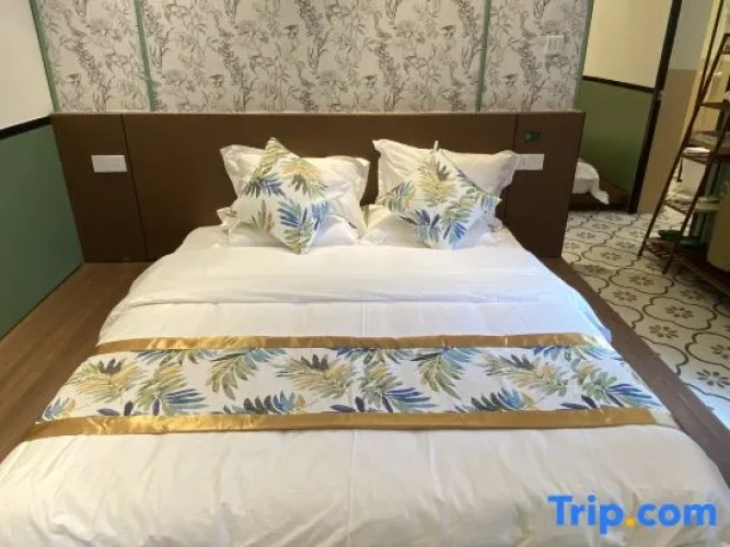 Quadruple Family Suite