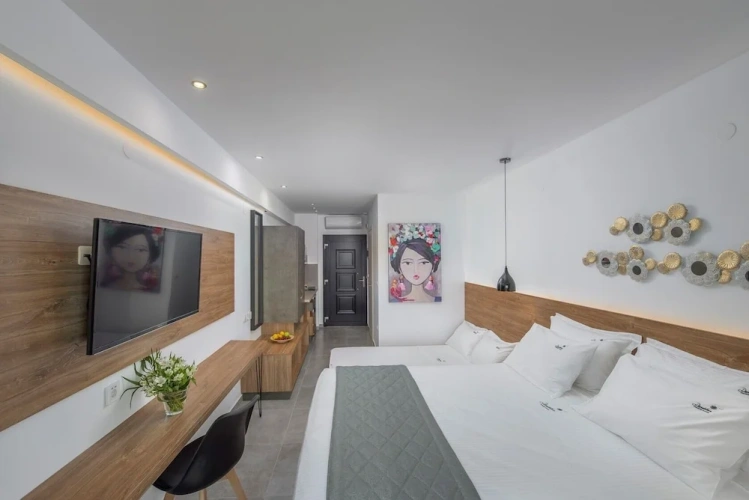 Deluxe Suite with balcony