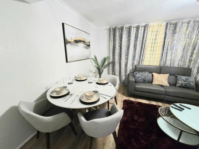 2 Bedrooms Apartment with garden view