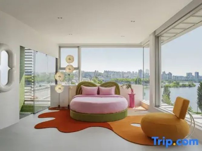 Sky Suite Hangang Bridge