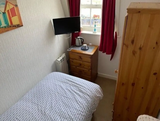 Standard Single room
