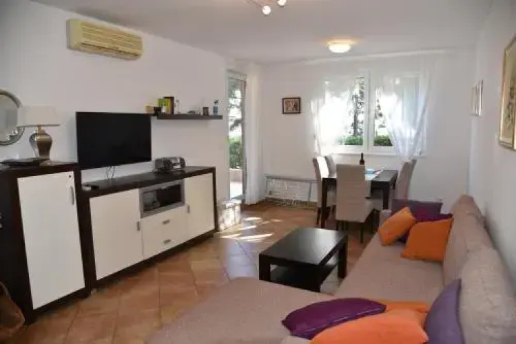 Alma Apartment