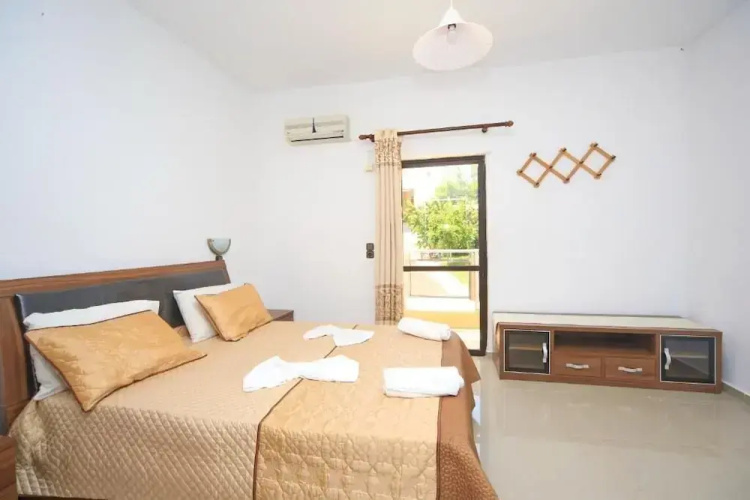 Maria Apartments by Checkin