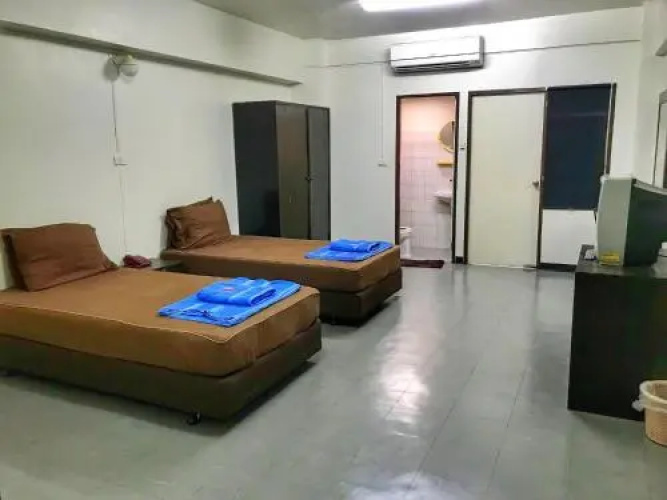 AEK Apartment