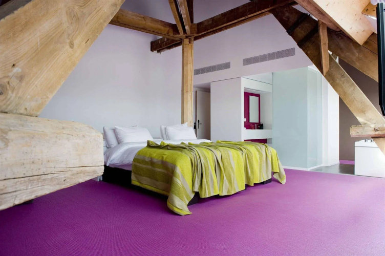 Eburon Hotel - Different Hotels