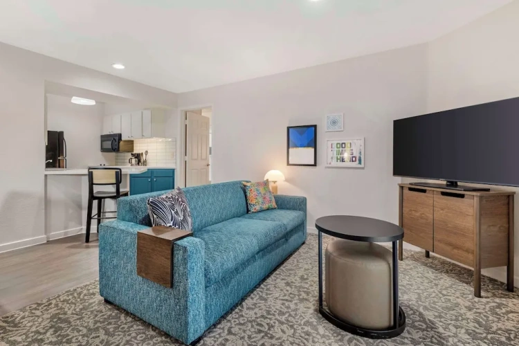 2 Bedrooms Suite
