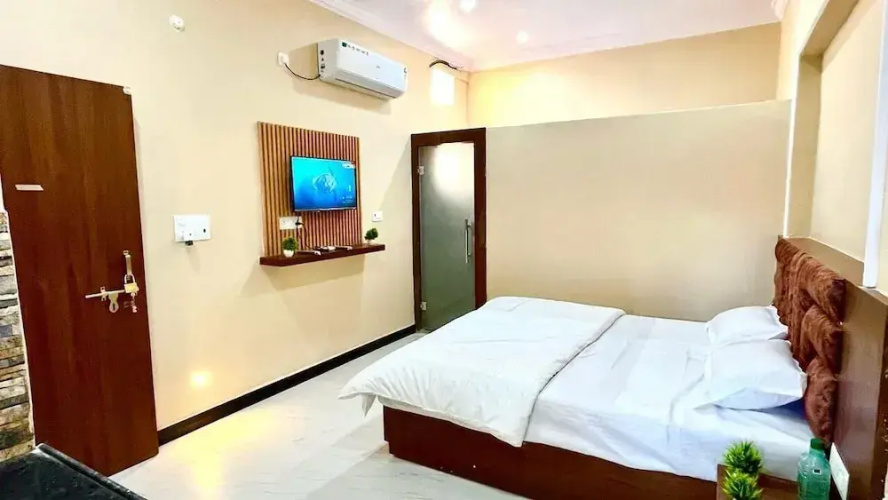 Raghav ji home stay